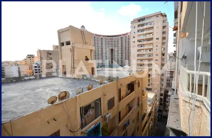 Apartment - 3 Bedrooms - 1 Bathroom for sale in Branched from Mohammed Basha Saeed St. - Janaklees - Hay Sharq - Alexandria