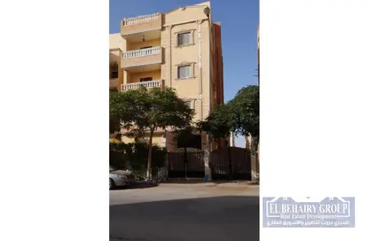 بناية كاملة - استوديو - 8 حمامات للبيع في التجمع الاول - مدينة القاهرة الجديدة - القاهرة
