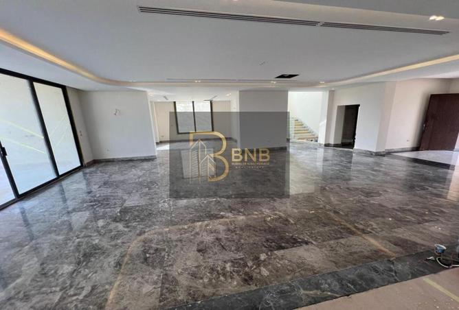 8194254 - Property Image 2