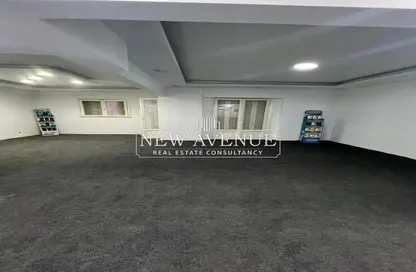 Office Space - Studio - 1 Bathroom for rent in Mostafa Al Nahas St. - 6th Zone - Nasr City - Cairo
