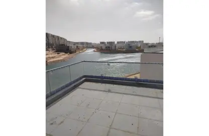فيلا - 5 غرف نوم - 7 حمامات للبيع في مازيرين - مدينة العلمين الجديدة - العلمين - الساحل الشمالي