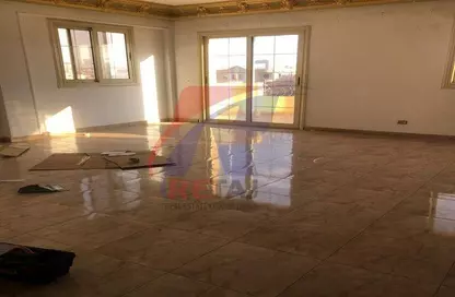Apartment - 3 Bedrooms - 2 Bathrooms for rent in Zakaria Ahmed St. - El Banafseg 5 - El Banafseg - New Cairo City - Cairo