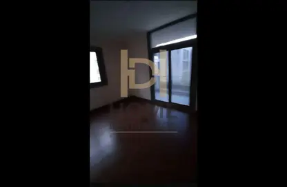 شقة - 2 غرف نوم - 2 حمامات للايجار في تاج سلطان - الطريق الدائري - القاهرة