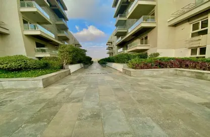 Apartment - 2 Bedrooms - 2 Bathrooms for sale in Mountain View iCity - 5th Settlement Compounds - The 5th Settlement - New Cairo City - Cairo