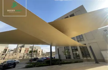 مساحات مكتبية - استوديو - 8 حمامات للايجار في ديستريكت 5 - كمبوندات التجمع الخامس - التجمع الخامس - مدينة القاهرة الجديدة - القاهرة