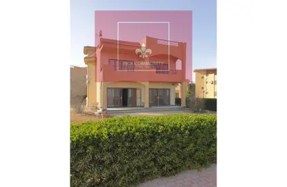 فيلا - 5 غرف نوم - 3 حمامات للبيع في اكواريوس - العين السخنة - السويس