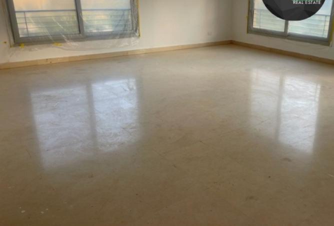 8332383 - Property Image 2