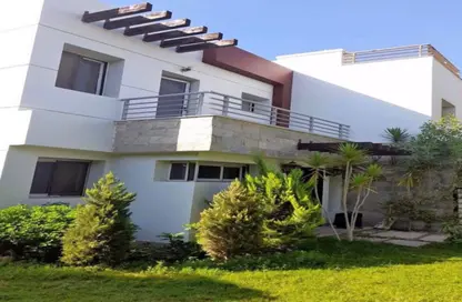 Villa - 5 Bedrooms - 5 Bathrooms for sale in Azzar - 5th Settlement Compounds - The 5th Settlement - New Cairo City - Cairo