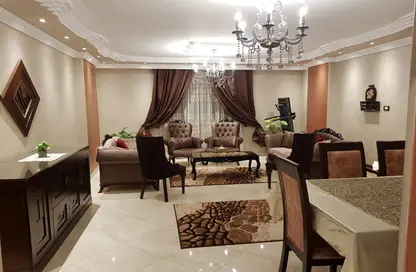 Apartment - 3 Bedrooms - 2 Bathrooms for rent in Zahraa El Maadi - Hay El Maadi - Cairo