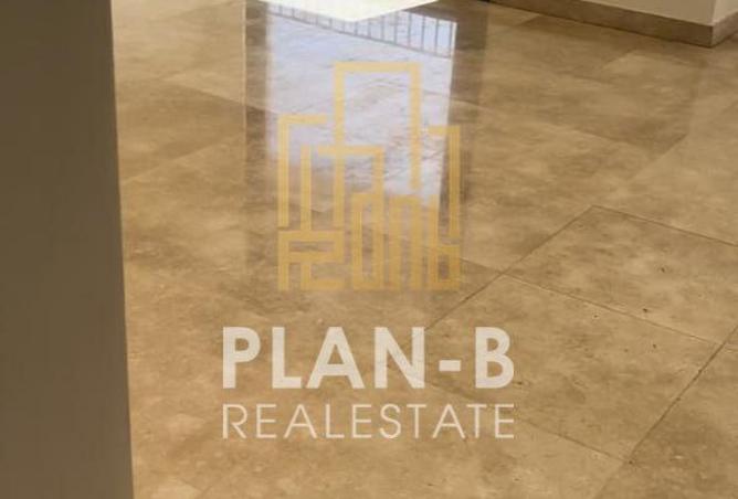 8105916 - Property Image 2