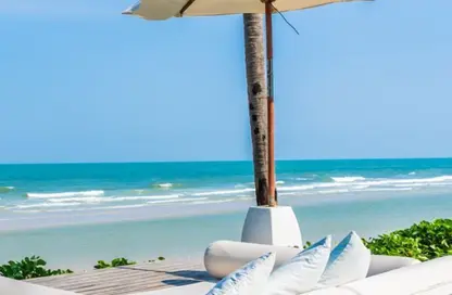 Chalet - 2 Bedrooms - 2 Bathrooms for sale in Youd - Ras Al Hekma - North Coast