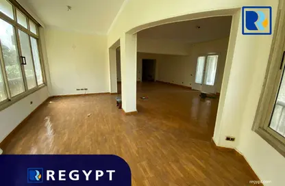 Apartment - 3 Bedrooms - 2 Bathrooms for sale in Al Golf St. - Maadi - Hay El Maadi - Cairo
