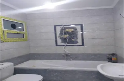 Apartment - 2 Bedrooms - 2 Bathrooms for rent in Al Tayaran St. - Rabaa Al Adaweyah - Nasr City - Cairo