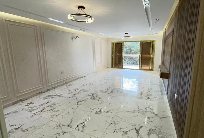 8300454 - Property Image 2