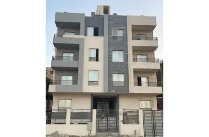 Apartment - 3 Bedrooms - 2 Bathrooms for sale in Bait Alwatan - The 5th Settlement - New Cairo City - Cairo