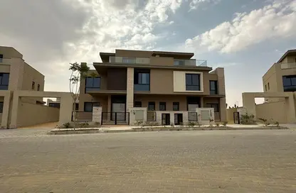 Villa - 5 Bedrooms - 4 Bathrooms for sale in The Estates - Sheikh Zayed Compounds - Sheikh Zayed City - Giza