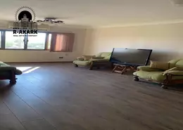 شقة - 3 غرف نوم - 2 حمامات للايجار في طريق جوزيف تيتو - النزهه الجديدة - النزهة - القاهرة