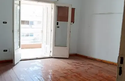 Apartment - 2 Bedrooms - 1 Bathroom for rent in Al Horeya St. - Almazah - Heliopolis - Masr El Gedida - Cairo