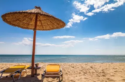 Chalet - 2 Bedrooms - 2 Bathrooms for sale in The Med - Ras Al Hekma - North Coast