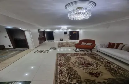 Apartment - 4 Bedrooms - 2 Bathrooms for rent in Mostafa Al Nahas St. - 6th Zone - Nasr City - Cairo
