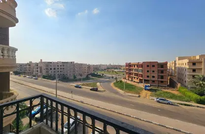 شقة - 3 غرف نوم - 2 حمامات للايجار في المنطقة الثانية - مدينة الشروق - القاهرة