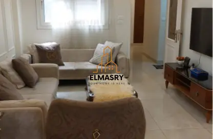 شقة - 3 غرف نوم - 2 حمامات للايجار في شارع المساحه - الدقي - الجيزة