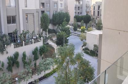 Apartment - 2 Bedrooms - 2 Bathrooms for sale in Palm Hills Village Gate - South Investors Area - New Cairo City - Cairo