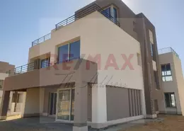 Villa - 4 Bedrooms - 5 Bathrooms for sale in Palm Hills New Cairo - 5th Settlement Compounds - The 5th Settlement - New Cairo City - Cairo