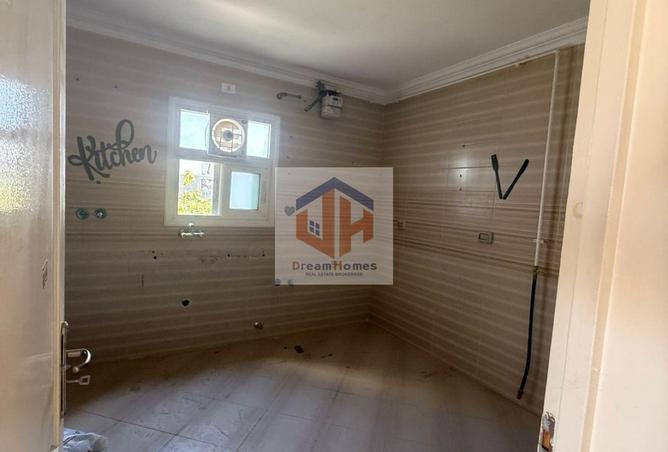 8135403 - Property Image 3