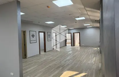 Office Space - Studio - 2 Bathrooms for rent in Golden Gate - South Teseen St. - The 5th Settlement - New Cairo City - Cairo