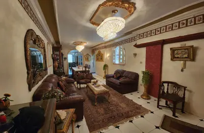 شقة - 4 غرف نوم - 3 حمامات للبيع في شارع محمود العيسوي - ميامي - حي اول المنتزة - الاسكندرية