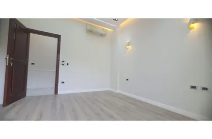 Apartment - 2 Bedrooms - 2 Bathrooms for rent in Galleria Moon Valley - South Investors Area - New Cairo City - Cairo