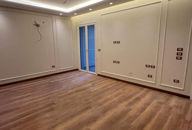 8306565 - Property Image 3