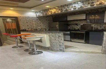 شقة - 3 غرف نوم - 2 حمامات للبيع في شارع الخليل - المهندسين - الجيزة