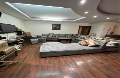 شقة - 3 غرف نوم - 2 حمامات للبيع في شارع جزيرة العرب (المهندس حسن حلمي) - المهندسين - الجيزة