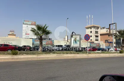 محل - استوديو - 1 حمام للبيع في حدائق المهندسين - الحي الرابع - الشيخ زايد - الجيزة