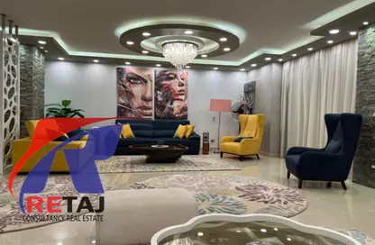 Apartment - 4 Bedrooms - 3 Bathrooms for sale in Abdel Razek Al Sanhouri St. - 6th Zone - Nasr City - Cairo