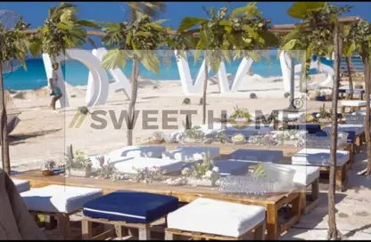 Chalet - 2 Bedrooms - 2 Bathrooms for sale in Hacienda West - Ras Al Hekma - North Coast