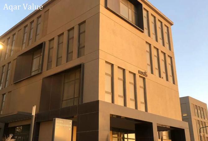 8129923 - Property Image 3