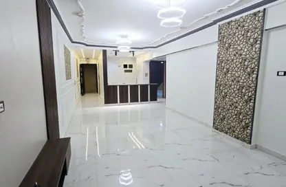 Apartment - 2 Bedrooms - 2 Bathrooms for sale in Gate 3 old - Khafre - Hadayek El Ahram - Giza