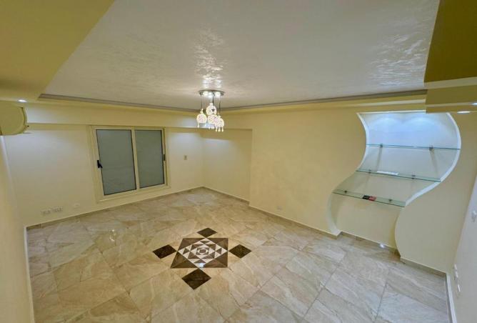 8439932 - Property Image 3