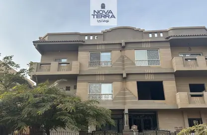Apartment - 3 Bedrooms - 2 Bathrooms for sale in Al Hekma St. - Sheikh Zayed City - Giza