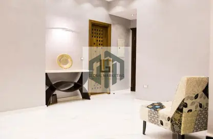 شقة - 2 غرف نوم - 2 حمامات للبيع في حياة هايتس - المستثمرين الشمالية - مدينة القاهرة الجديدة - القاهرة