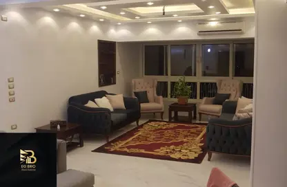 Apartment - 2 Bedrooms - 1 Bathroom for sale in Nasr City - Cairo