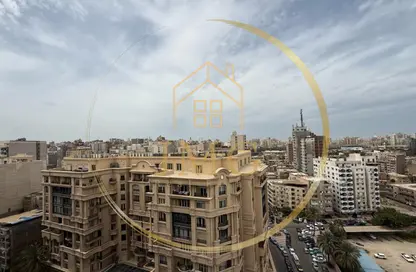 Apartment - 4 Bedrooms - 3 Bathrooms for sale in Mohamed Fawzy Moaz St. - Smouha - Hay Sharq - Alexandria