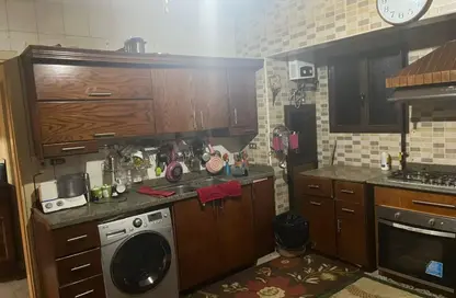 Apartment - 3 Bedrooms - 2 Bathrooms for sale in Abou Dawoud Al Zahery St. - 6th Zone - Nasr City - Cairo