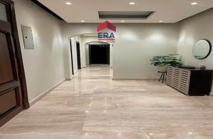 Apartment - 4 Bedrooms - 2 Bathrooms for rent in Sarayat Al Maadi - Hay El Maadi - Cairo