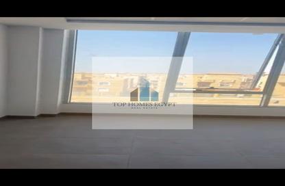 Office Space - Studio - 1 Bathroom for rent in One Golden Square Mall - The 5th Settlement - New Cairo City - Cairo