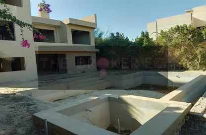 Villa - 5 Bedrooms - 6 Bathrooms for sale in Tara - Sheikh Zayed Compounds - Sheikh Zayed City - Giza