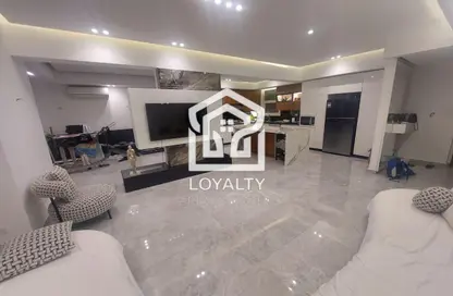 Apartment - 3 Bedrooms - 3 Bathrooms for sale in El Patio Oro - 5th Settlement Compounds - The 5th Settlement - New Cairo City - Cairo
